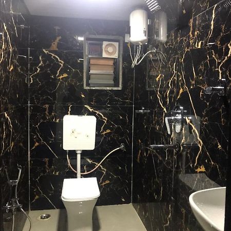 Taloja Midc Hotel Taloje Budrukh Kültér fotó