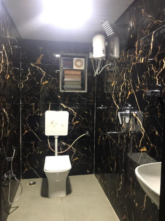 Taloja Midc Hotel Taloje Budrukh Kültér fotó